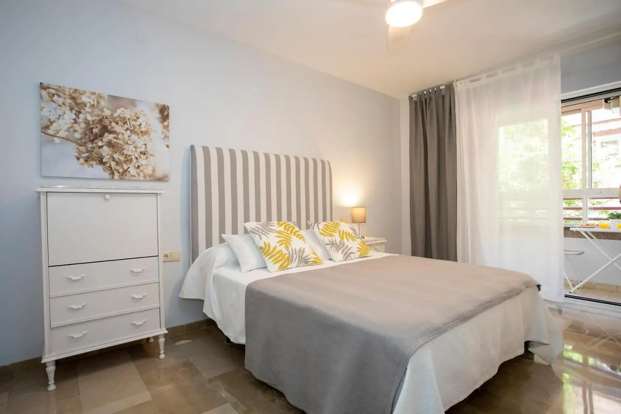 Apartment Alojamiento Camino De Ronda Con Parking Granada